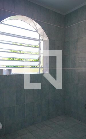 Casa à venda com 184m², 3 quartos e 2 vagasBanheiro Corredor