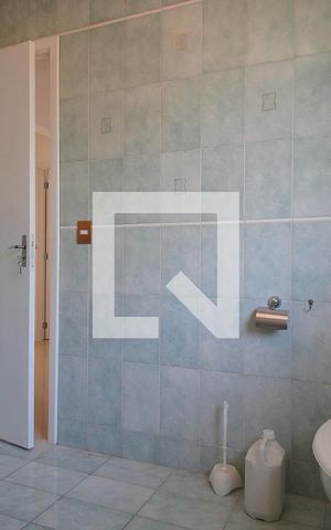 Casa à venda com 184m², 3 quartos e 2 vagasBanheiro Corredor