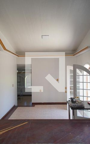 Casa à venda com 184m², 3 quartos e 2 vagasSala
