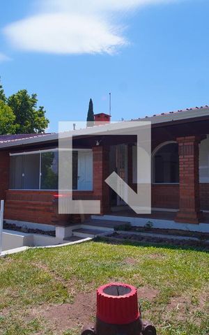 Casa à venda com 184m², 3 quartos e 2 vagasFachada 