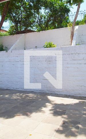 Casa à venda com 184m², 3 quartos e 2 vagasSuíte - Vista