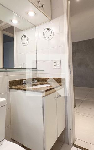 Apartamento à venda com 60m², 2 quartos e 2 vagasBanheiro Social