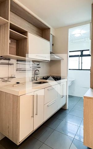 Apartamento à venda com 60m², 2 quartos e 2 vagasCozinha