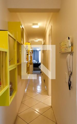 Apartamento à venda com 84m², 3 quartos e 2 vagas Apartamento à venda com 84m², 3 quartos e 2 vagasCorredor
