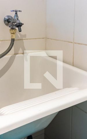 Apartamento à venda com 28m², 1 quarto e sem vaga Apartamento à venda com 28m², 1 quarto e sem vagaÁrea de Serviço