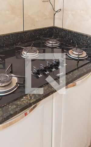 Casa à venda com 200m², 2 quartos e 2 vagas Casa à venda com 200m², 2 quartos e 2 vagasCooktop