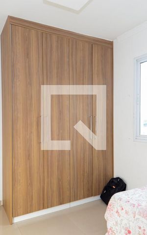Apartamento à venda com 75m², 3 quartos e 2 vagasQuarto 2