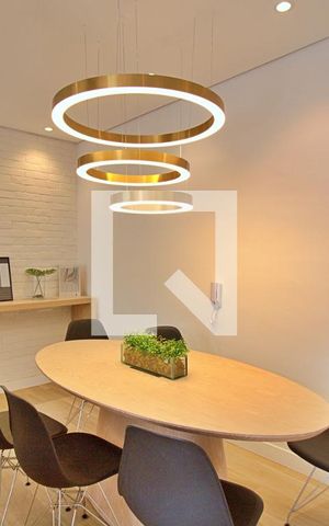 Apartamento à venda com 36m², 2 quartos e sem vaga Apartamento à venda com 36m², 2 quartos e sem vagaSala de Home Office