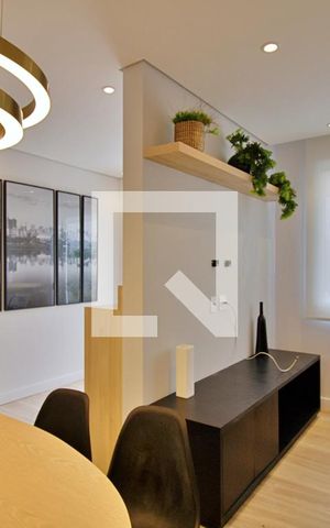 Apartamento à venda com 36m², 2 quartos e sem vaga Apartamento à venda com 36m², 2 quartos e sem vagaSala de Home Office