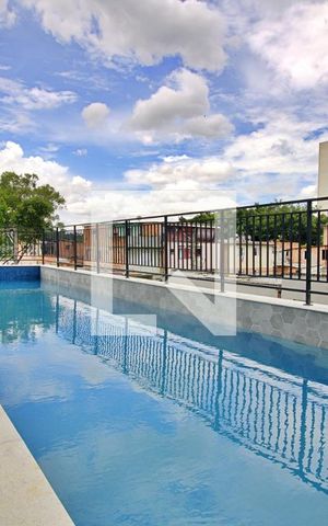 Apartamento à venda com 36m², 2 quartos e sem vaga Apartamento à venda com 36m², 2 quartos e sem vagaÁrea comum - Piscina