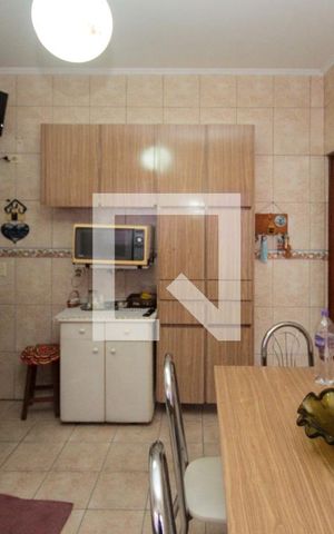 Casa à venda com 120m², 2 quartos e 2 vagasCozinha