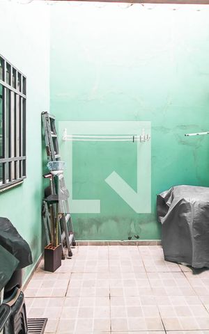 Casa à venda com 76m², 2 quartos e 2 vagas Casa à venda com 76m², 2 quartos e 2 vagasÁrea de Serviço