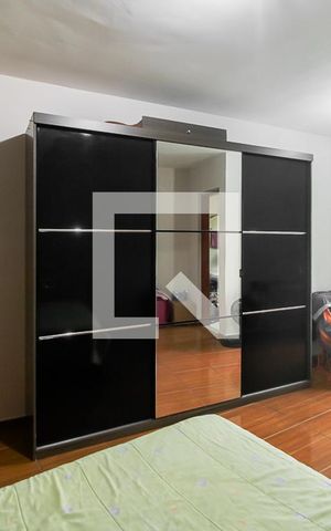 Casa à venda com 76m², 2 quartos e 2 vagas Casa à venda com 76m², 2 quartos e 2 vagasSuíte 1