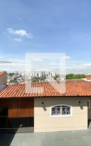 Casa à venda com 420m², 4 quartos e 8 vagas Casa à venda com 420m², 4 quartos e 8 vagasVista da Suíte 1