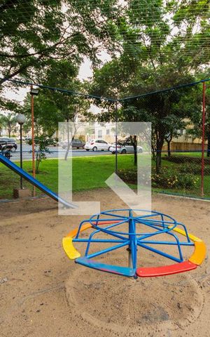 Apartamento para alugar com 60m², 2 quartos e 1 vaga Apartamento para alugar com 60m², 2 quartos e 1 vagaÁrea comum - Playground