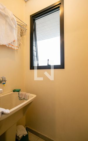 Apartamento à venda com 80m², 1 quarto e 1 vaga Apartamento à venda com 80m², 1 quarto e 1 vagaÁrea de serviço