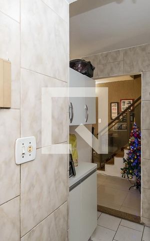 Casa de condomínio à venda com 68m², 2 quartos e 1 vaga Casa de condomínio à venda com 68m², 2 quartos e 1 vagaCozinha