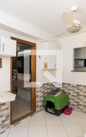 Casa de condomínio à venda com 68m², 2 quartos e 1 vaga Casa de condomínio à venda com 68m², 2 quartos e 1 vagaVaranda e Área de Serviço