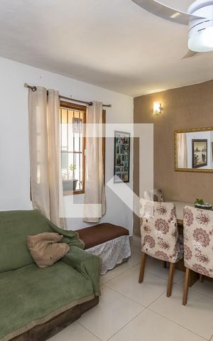 Casa de condomínio à venda com 68m², 2 quartos e 1 vaga Casa de condomínio à venda com 68m², 2 quartos e 1 vagaSala