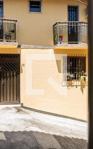 Casa de condomínio à venda com 68m², 2 quartos e 1 vaga Casa de condomínio à venda com 68m², 2 quartos e 1 vagaVista da Varanda e Área de Serviço