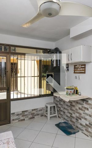 Casa de condomínio à venda com 68m², 2 quartos e 1 vaga Casa de condomínio à venda com 68m², 2 quartos e 1 vagaVaranda e Área de Serviço