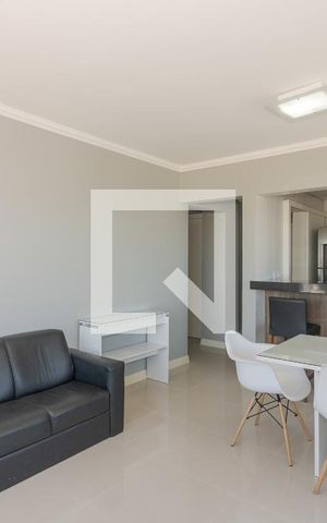 Apartamento para alugar com 72m², 2 quartos e 2 vagas Apartamento para alugar com 72m², 2 quartos e 2 vagasSala