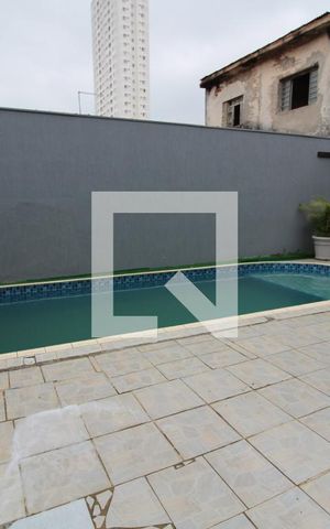 Casa à venda com 280m², 3 quartos e 4 vagasQuintal