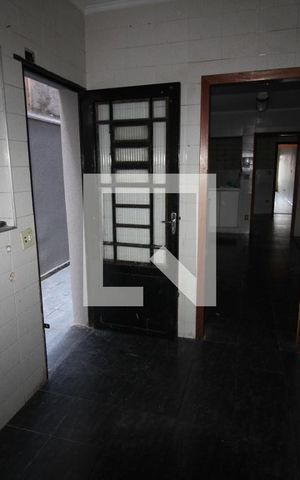 Casa à venda com 280m², 3 quartos e 4 vagasÁrea de Serviço