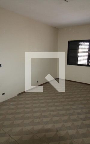 Casa à venda com 280m², 3 quartos e 4 vagasSuite