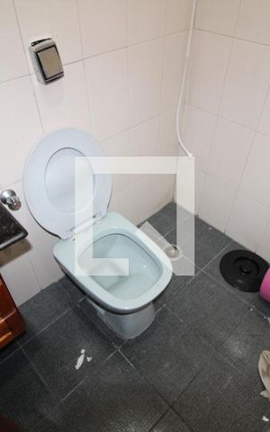 Casa à venda com 280m², 3 quartos e 4 vagasBanheiro 2