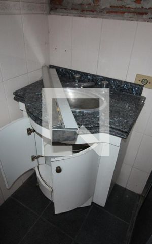 Casa à venda com 280m², 3 quartos e 4 vagasBanheiro Suite 2