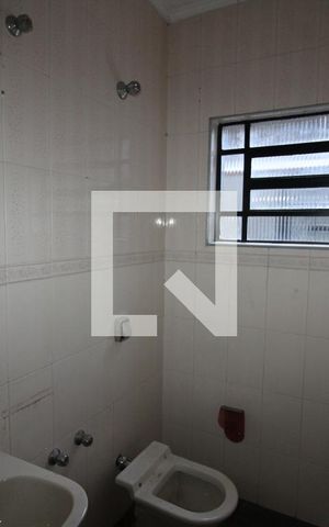 Casa à venda com 280m², 3 quartos e 4 vagasBanheiro