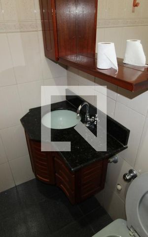 Casa à venda com 280m², 3 quartos e 4 vagasBanheiro 2