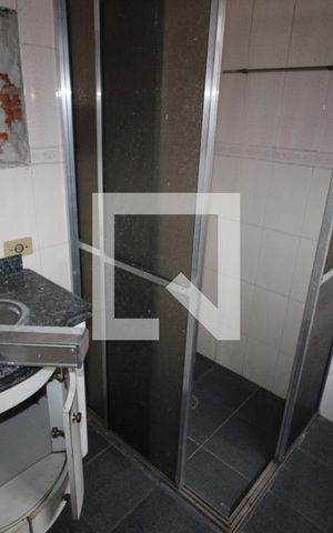 Casa à venda com 280m², 3 quartos e 4 vagasBanheiro Suite 2