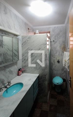 Casa à venda com 192m², 4 quartos e 3 vagasPiso 0 - Banheiro