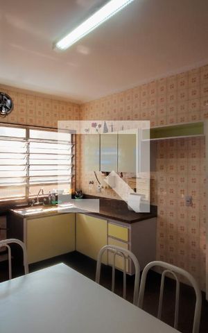 Casa à venda com 192m², 4 quartos e 3 vagasPiso 1 - Cozinha