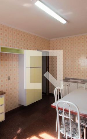 Casa à venda com 192m², 4 quartos e 3 vagasPiso 1 - Cozinha