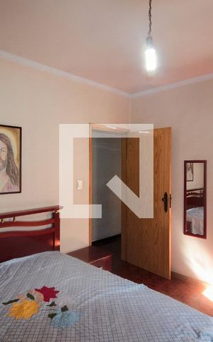Casa à venda com 192m², 4 quartos e 3 vagasPiso 1 - Suíte