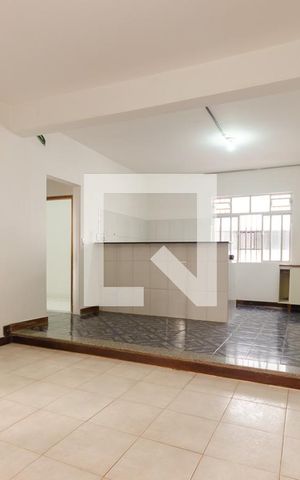 Casa para alugar com 70m², 1 quarto e sem vaga Casa para alugar com 70m², 1 quarto e sem vagaSala