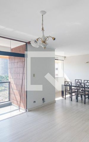 Apartamento à venda com 133m², 3 quartos e 2 vagas Apartamento à venda com 133m², 3 quartos e 2 vagasSala