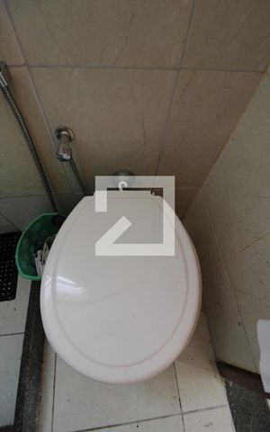 Casa de condomínio à venda com 100m², 2 quartos e 1 vagaBanheiro da Suíte