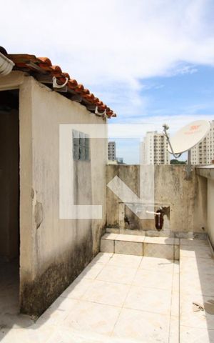 Casa de condomínio à venda com 100m², 2 quartos e 1 vagaTerraço