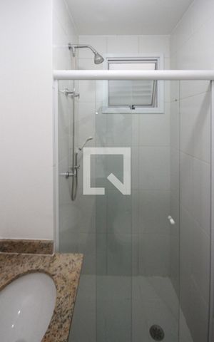 Apartamento à venda com 70m², 2 quartos e 1 vaga Apartamento à venda com 70m², 2 quartos e 1 vagaBanheiro