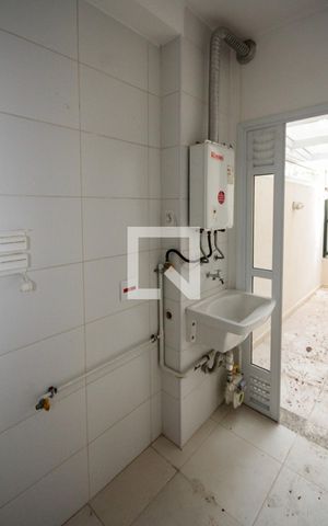 Apartamento à venda com 70m², 2 quartos e 1 vaga Apartamento à venda com 70m², 2 quartos e 1 vagaÁrea de serviço