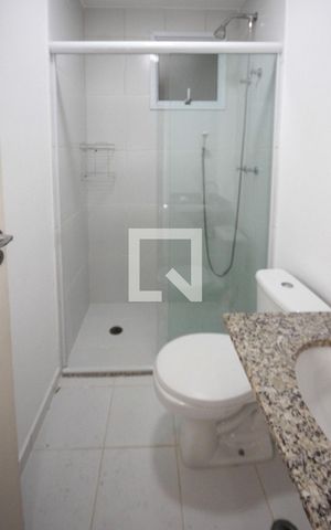 Apartamento à venda com 70m², 2 quartos e 1 vaga Apartamento à venda com 70m², 2 quartos e 1 vagaBanheiro