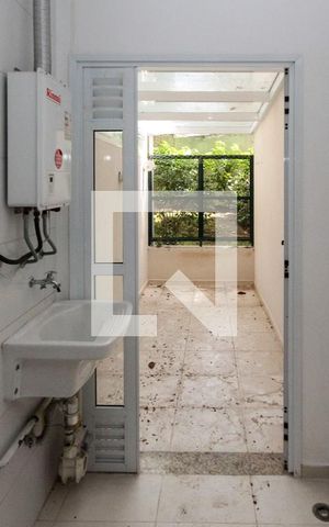 Apartamento à venda com 70m², 2 quartos e 1 vaga Apartamento à venda com 70m², 2 quartos e 1 vagaÁrea de serviço