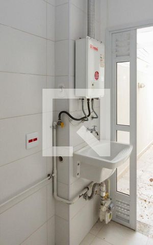 Apartamento à venda com 70m², 2 quartos e 1 vaga Apartamento à venda com 70m², 2 quartos e 1 vagaÁrea de serviço