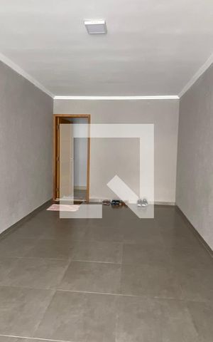 Casa à venda com 165m², 3 quartos e 3 vagas Casa à venda com 165m², 3 quartos e 3 vagasGaragem