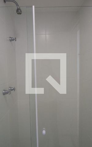 Apartamento à venda com 70m², 2 quartos e 1 vaga Apartamento à venda com 70m², 2 quartos e 1 vagaBanheiro Social