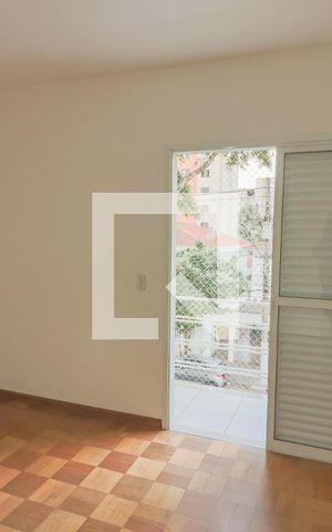Casa à venda com 260m², 3 quartos e 6 vagas Casa à venda com 260m², 3 quartos e 6 vagasSuite 1